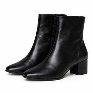 Arezzo Rebecca Black Leather Ankle Boots Block Heel Size 9B Made in Brazil $129